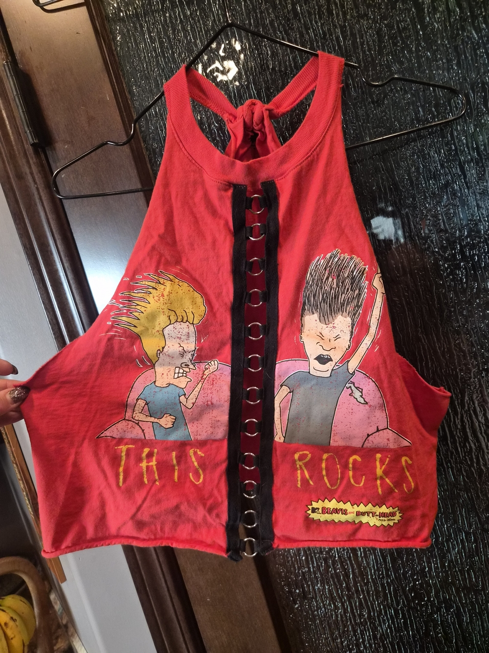 Red Beavis & Butt-Head 'This Rocks' Cropped Tank